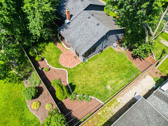 212 Tamarack Avenue, Naperville, IL 60540