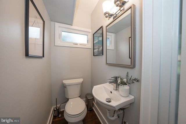 405 BERKLEY RD, Haverford, PA 19041