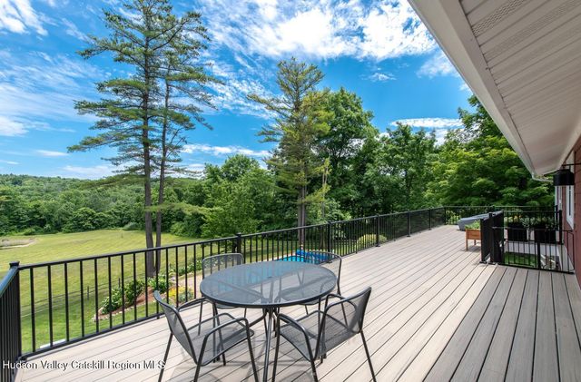 242 Milan Hollow Road, Rhinebeck, NY 12572