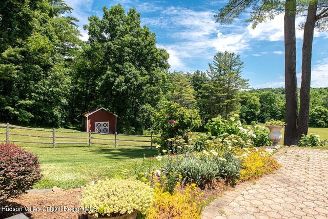 242 Milan Hollow Road, Rhinebeck, NY 12572