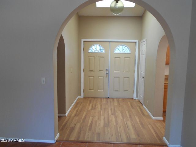 6532 W LUPINE Avenue, Glendale, AZ 85304