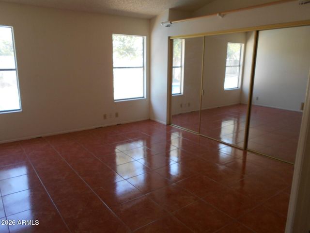 6532 W LUPINE Avenue, Glendale, AZ 85304
