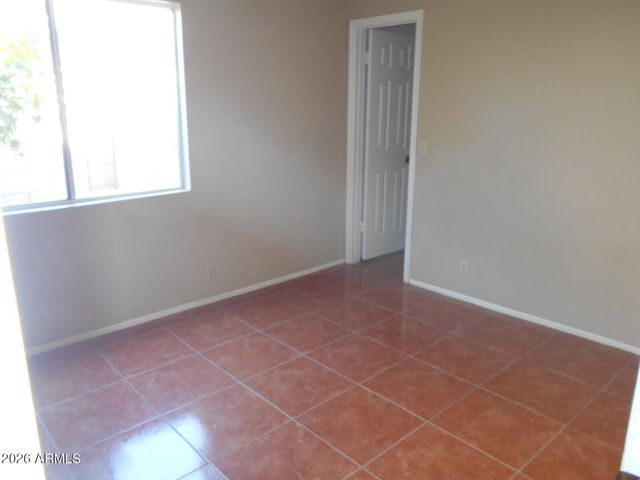 6532 W LUPINE Avenue, Glendale, AZ 85304