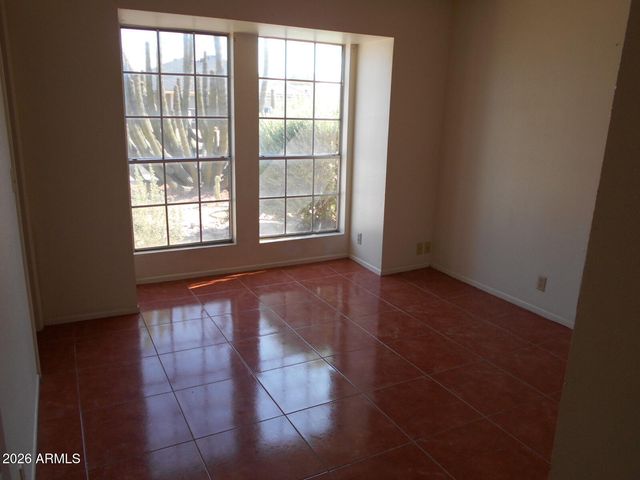 6532 W LUPINE Avenue, Glendale, AZ 85304
