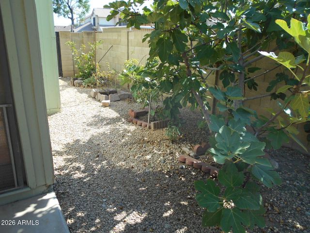 6532 W LUPINE Avenue, Glendale, AZ 85304