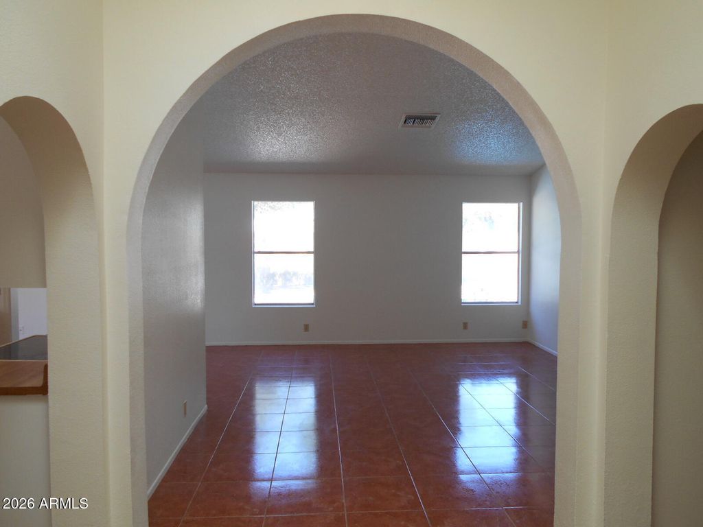 6532 W LUPINE Avenue, Glendale, AZ 85304 — photo 3