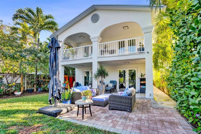 1050 NE 33rd Street, Oakland Park, FL 33334