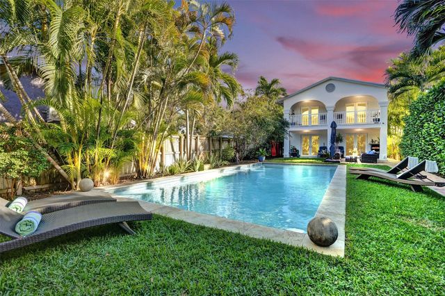 1050 NE 33rd Street, Oakland Park, FL 33334