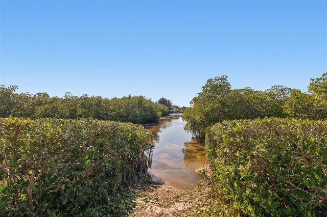 1652 CITRINE TRAIL, Tarpon Springs, FL 34689