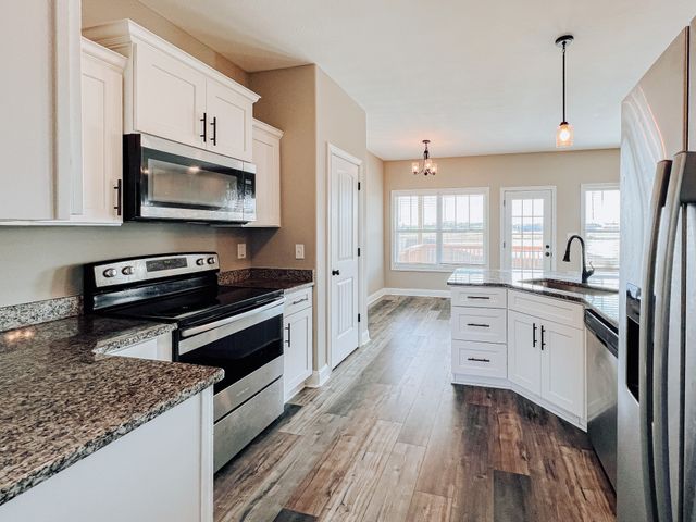 413 Andean Ct, Clarksville, TN 37040