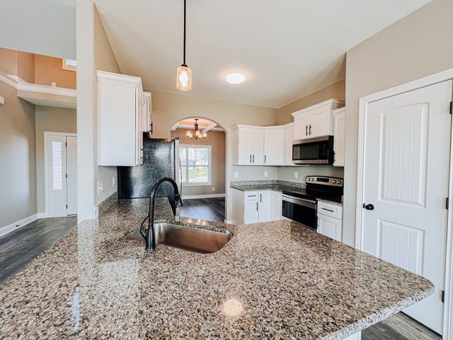 413 Andean Ct, Clarksville, TN 37040