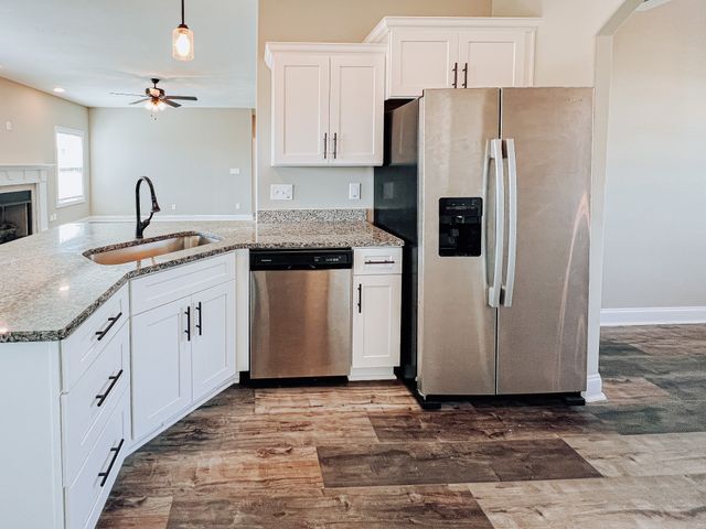 413 Andean Ct, Clarksville, TN 37040