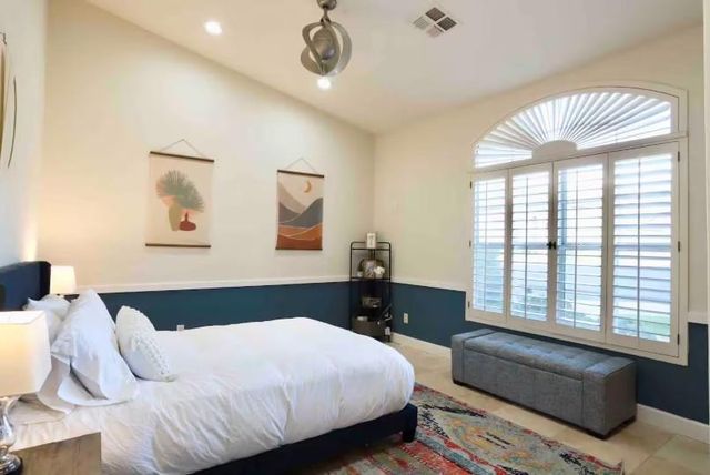 15624 S 15th Place, Phoenix, AZ 85048