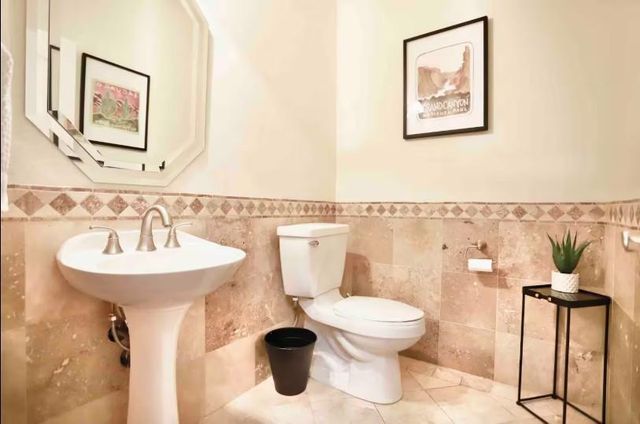 15624 S 15th Place, Phoenix, AZ 85048