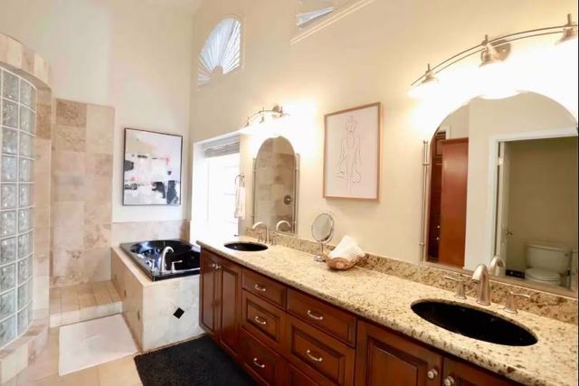 15624 S 15th Place, Phoenix, AZ 85048
