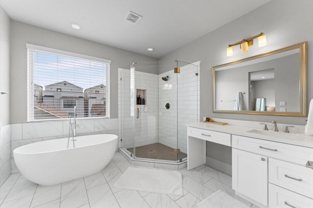 910 W 18th Street B, Houston, TX 77008