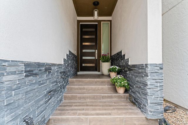 910 W 18th Street B, Houston, TX 77008