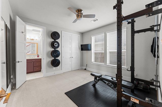910 W 18th Street B, Houston, TX 77008
