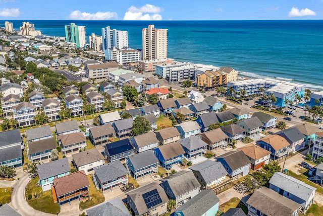 125 Easy St., Garden City Beach, SC 29576