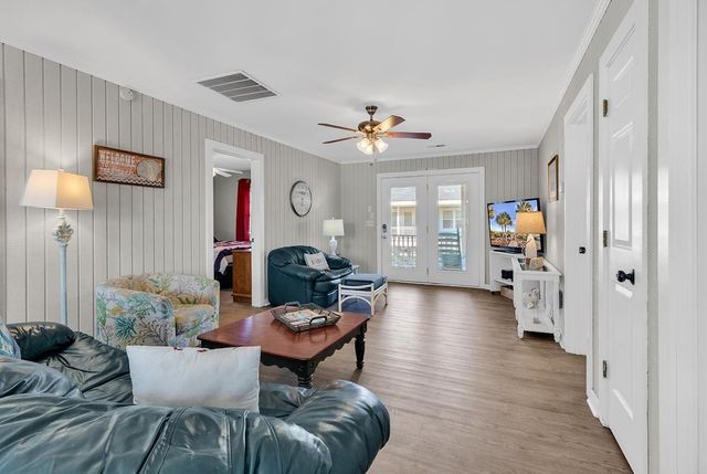 125 Easy St., Garden City Beach, SC 29576