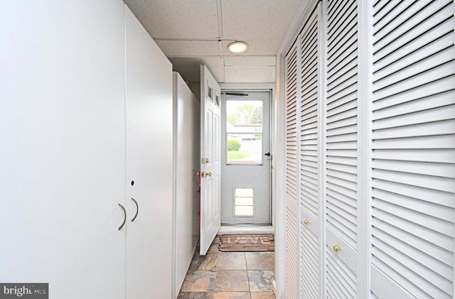 712 IVYLAND RD, Warminster, PA 18974