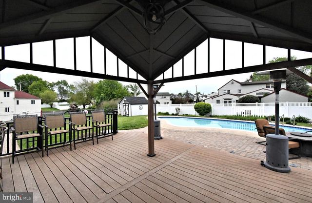 712 IVYLAND RD, Warminster, PA 18974