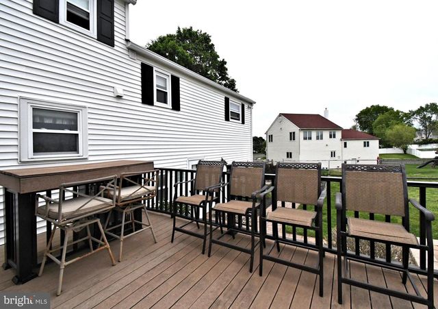 712 IVYLAND RD, Warminster, PA 18974