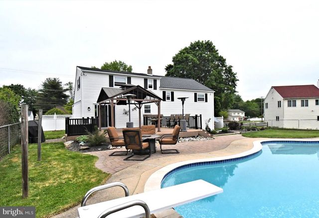 712 IVYLAND RD, Warminster, PA 18974