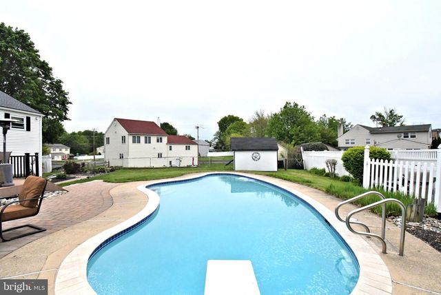 712 IVYLAND RD, Warminster, PA 18974