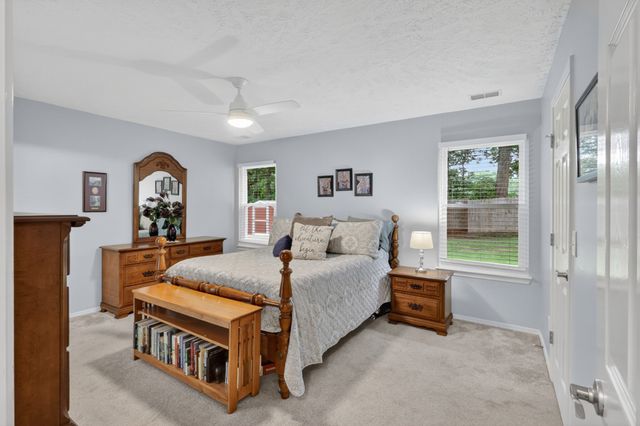7300 Hidden Lake Cir, Fairview, TN 37062