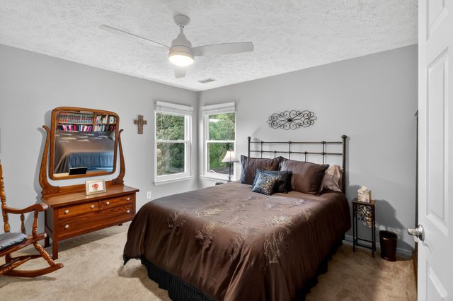 7300 Hidden Lake Cir, Fairview, TN 37062