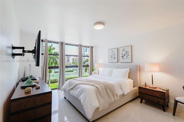 400 Leslie Drive 319, Hallandale Beach, FL 33009