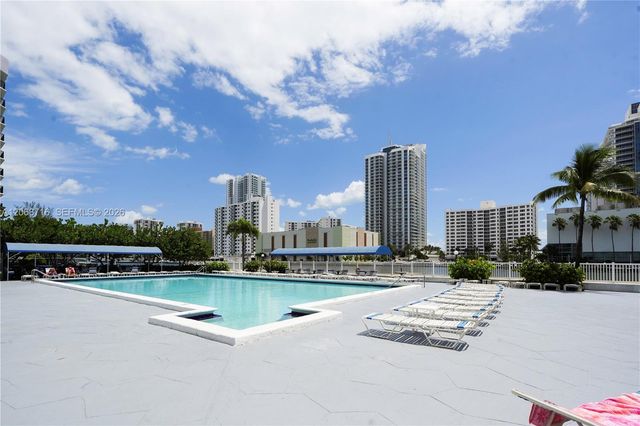 400 Leslie Drive 319, Hallandale Beach, FL 33009