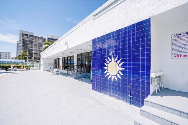 400 Leslie Drive 319, Hallandale Beach, FL 33009