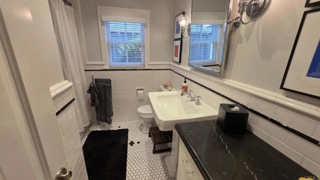 240 H Avenue, Coronado, CA 92118