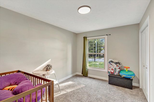 2917 South Roanoke Avenue, Springfield, MO 65807