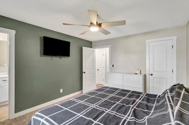 2917 South Roanoke Avenue, Springfield, MO 65807
