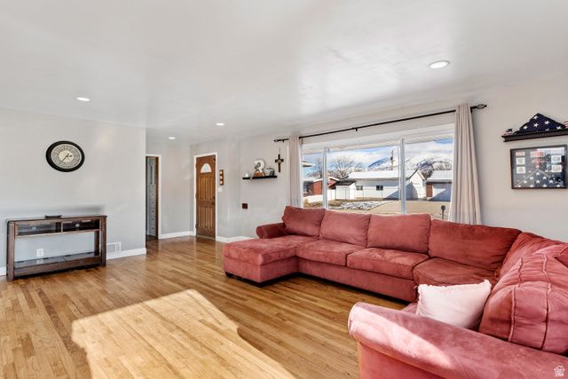 5185 S 2100 W, Roy, UT 84067