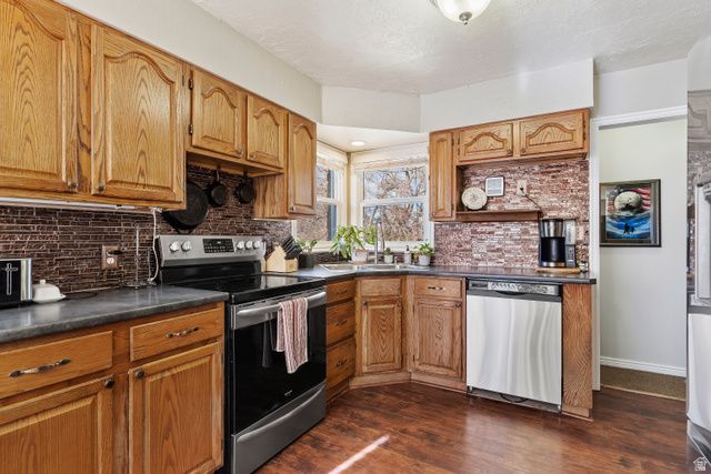 5185 S 2100 W, Roy, UT 84067
