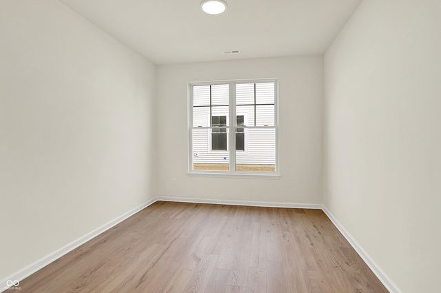 1615 Clover Crossing Drive, Greenfield, IN 46140