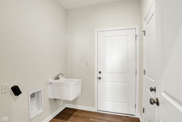 1615 Clover Crossing Drive, Greenfield, IN 46140