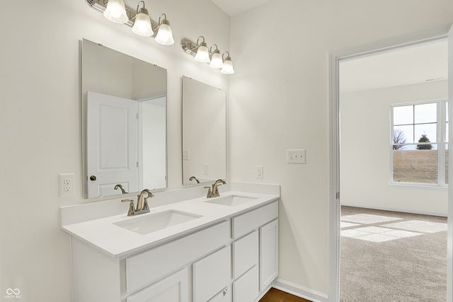 1615 Clover Crossing Drive, Greenfield, IN 46140