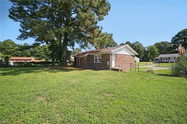 3228 Bangor DR, Chesapeake, VA 23321