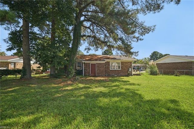 3228 Bangor DR, Chesapeake, VA 23321