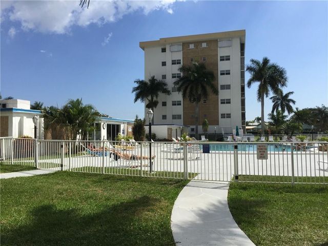 3040 NE 16th Avenue 303 A, Oakland Park, FL 33334