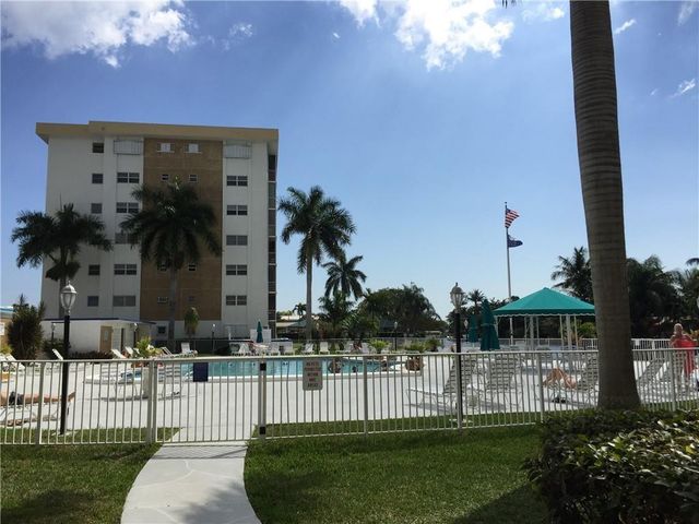 3040 NE 16th Avenue 303 A, Oakland Park, FL 33334