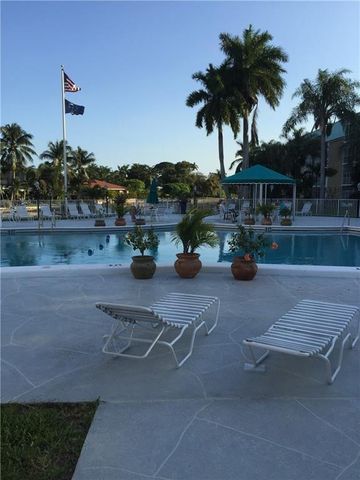 3040 NE 16th Avenue 303 A, Oakland Park, FL 33334