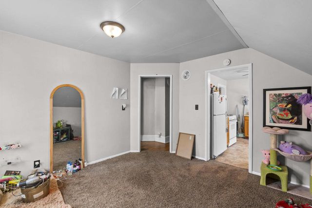 438 W 9TH AVENUE, Oshkosh, WI 54901