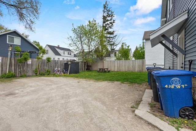 438 W 9TH AVENUE, Oshkosh, WI 54901