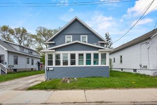 438 W 9TH AVENUE, Oshkosh, WI 54901